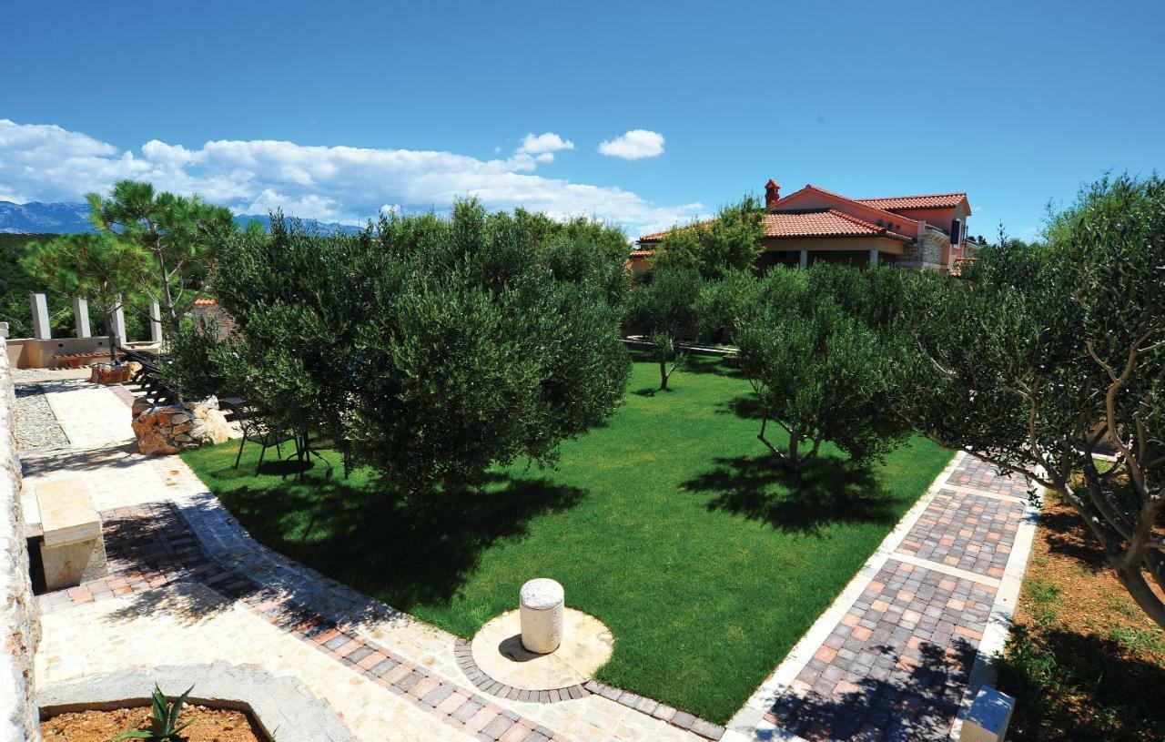 Villa Dabo Novalja Exteriör bild