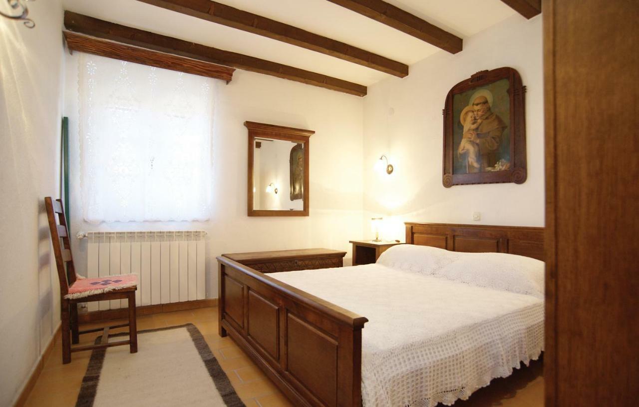 Villa Dabo Novalja Exteriör bild